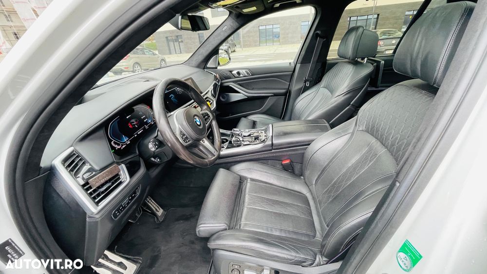 BMW X5 xDrive45e - 12