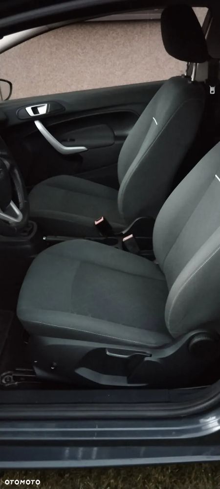 Ford Fiesta - 6