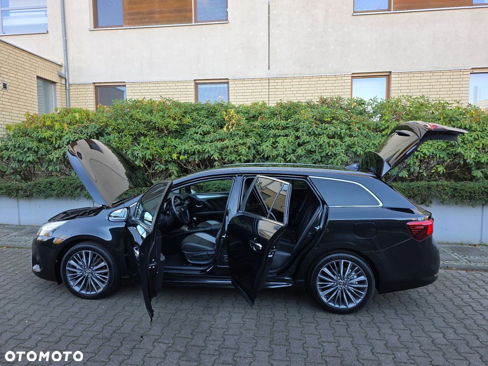 Toyota Avensis 1.8 Prestige - 11