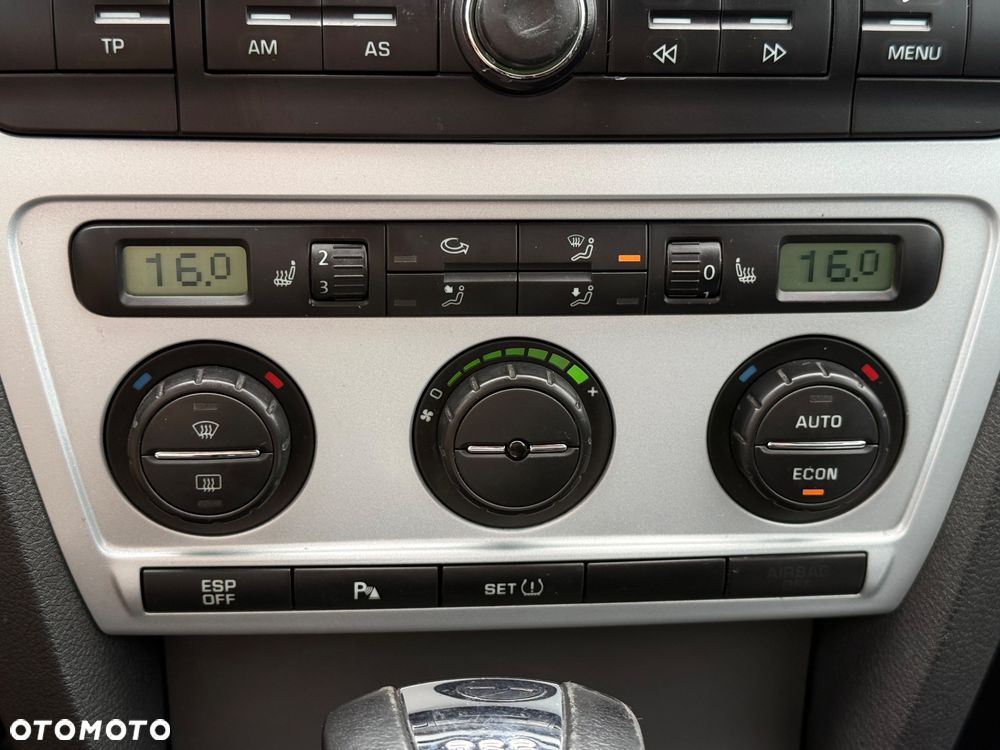 Skoda Octavia 2.0 TDI DPF RS DSG - 26