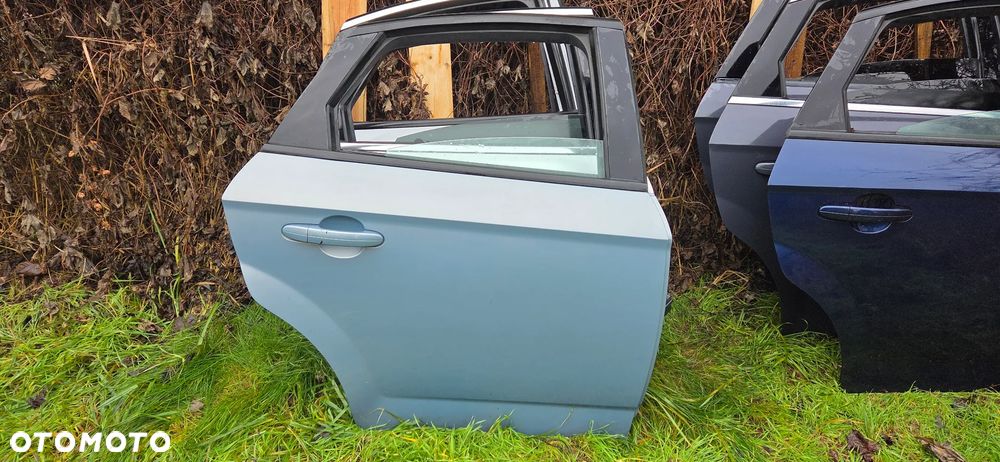 Drzwi kompletne tylne prawe Ford Mondeo Mk4 HTB 38 (bez malowania)