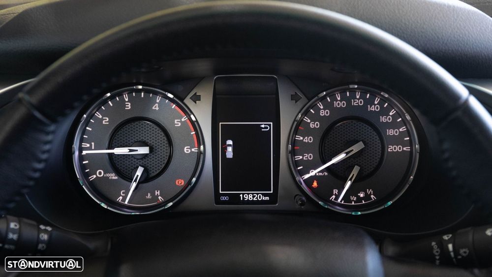 Toyota Hilux 2.4 D-4D 4WD Trial - 7