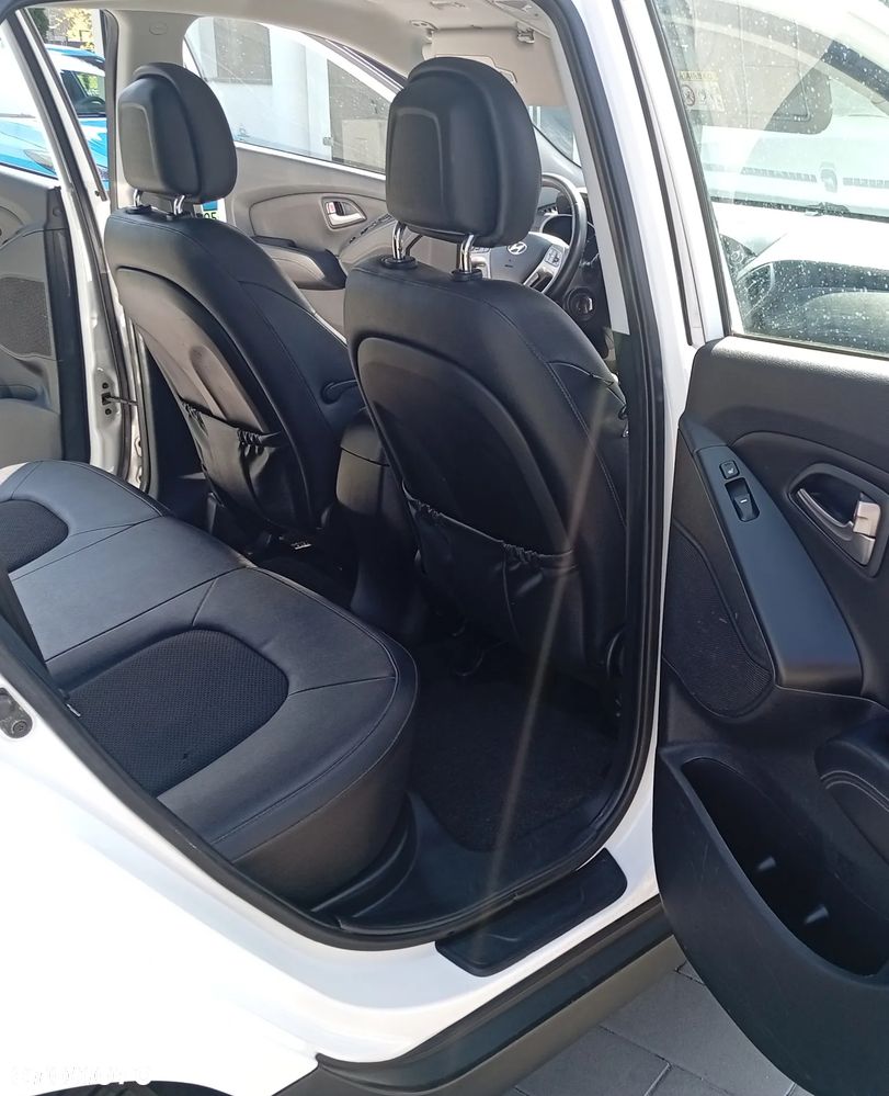 Hyundai ix35 1.6 2WD Fifa World Cup Edition - 16