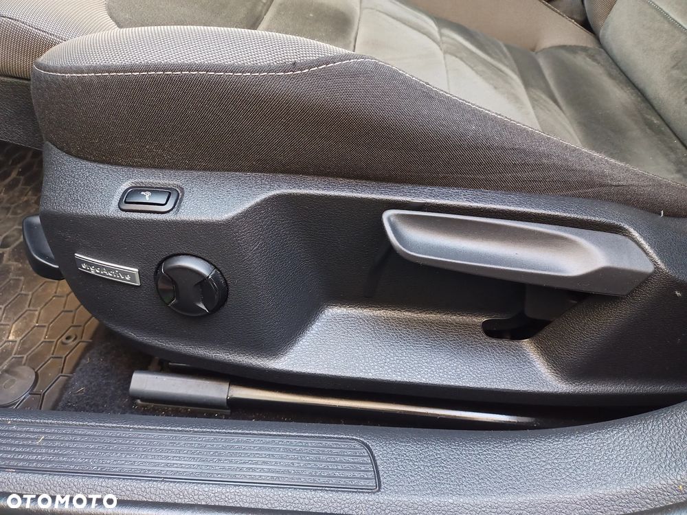 Volkswagen Golf VII 1.5 TSI BMT Evo Highline DSG - 23