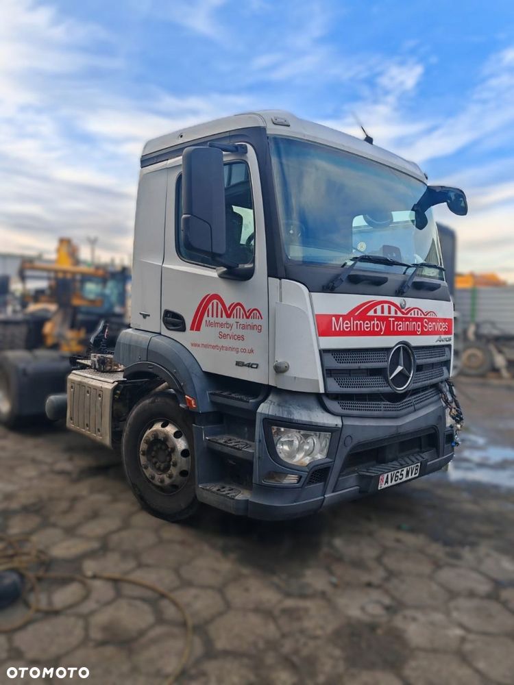 KABINA BETONIARKA MERCEDES ACTROS / ANTOS / AROCS - 2