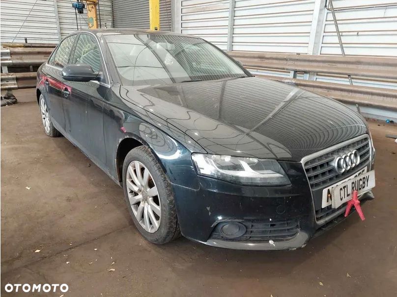 AUDI A4 B8 LZ9Y MASKA W KOLOR - 1