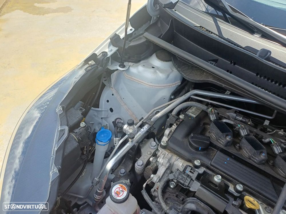 Toyota Yaris 1.5 HDF Comfort - 15