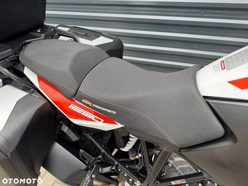 KTM Adventure - 16