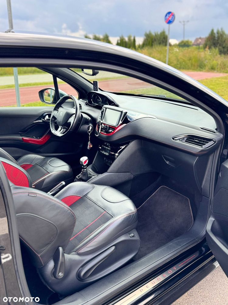 Peugeot 208 - 4