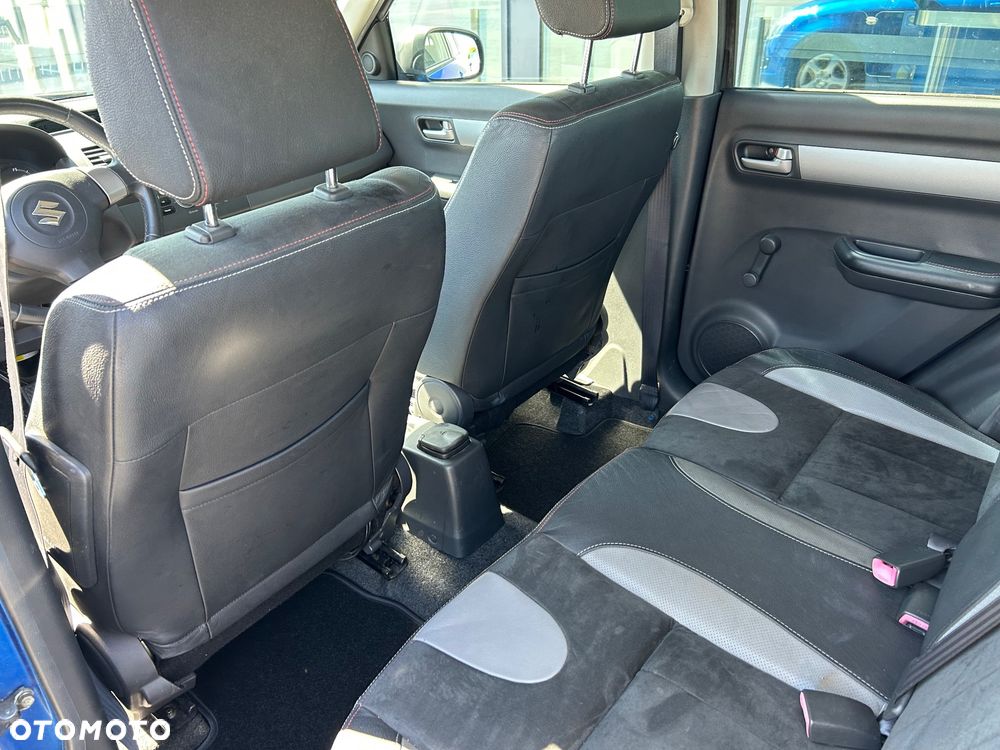 Suzuki Swift 1.3 Club - 9