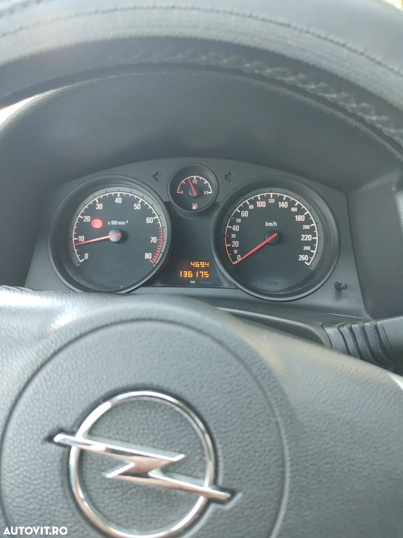 Opel Astra 1.4i Essentia - 1