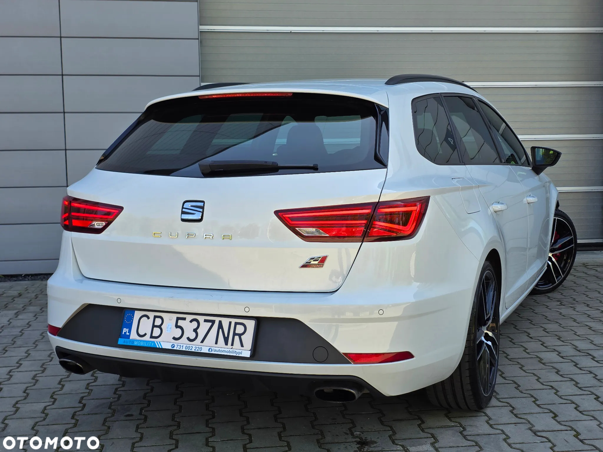 Seat Leon ST 2.0 TSI Start&Stop DSG Cupra 300 - 3
