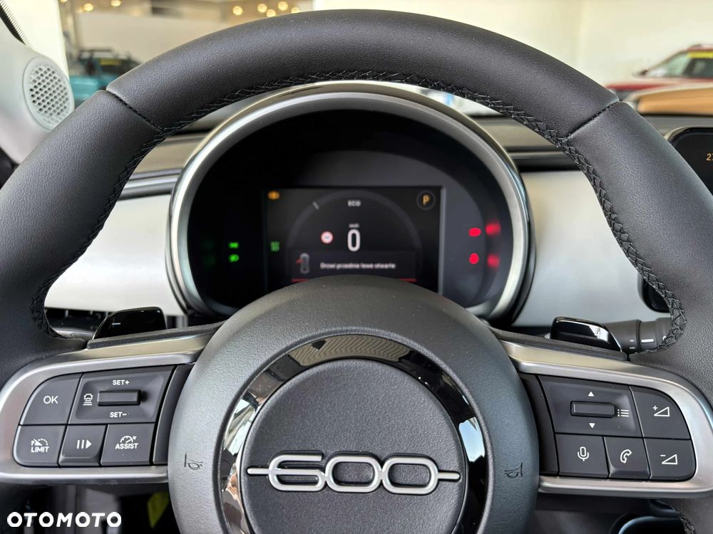 Fiat 600 1.2 Turbo Hybrid La Prima eDCT - 25