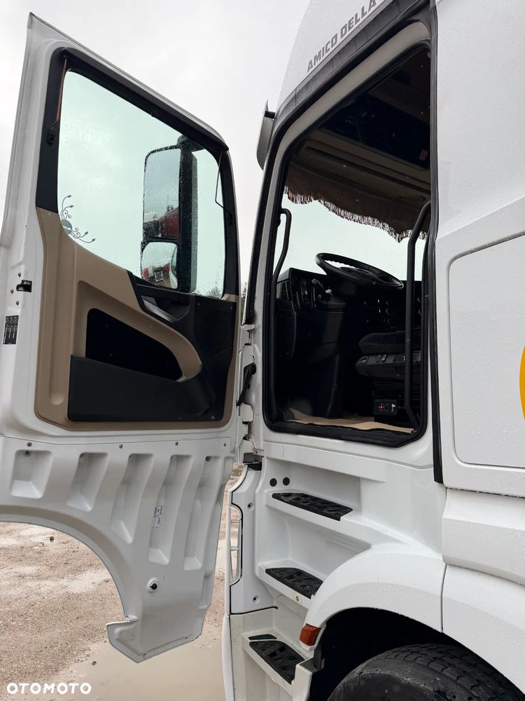 Mercedes-Benz ACTROS 1845 / EURO 5 / GIGA SPACE / NOWY TACHOGRAF / 2013 REJESTRACJA / BARDZO ŁADNY STAN / BEZ RETARDERA / BLUETEC 5 / 2 ZBIORNIKI PALIWOWE / KSENONY / LODÓWKA / PŁASKA PODŁOGA !! - 23