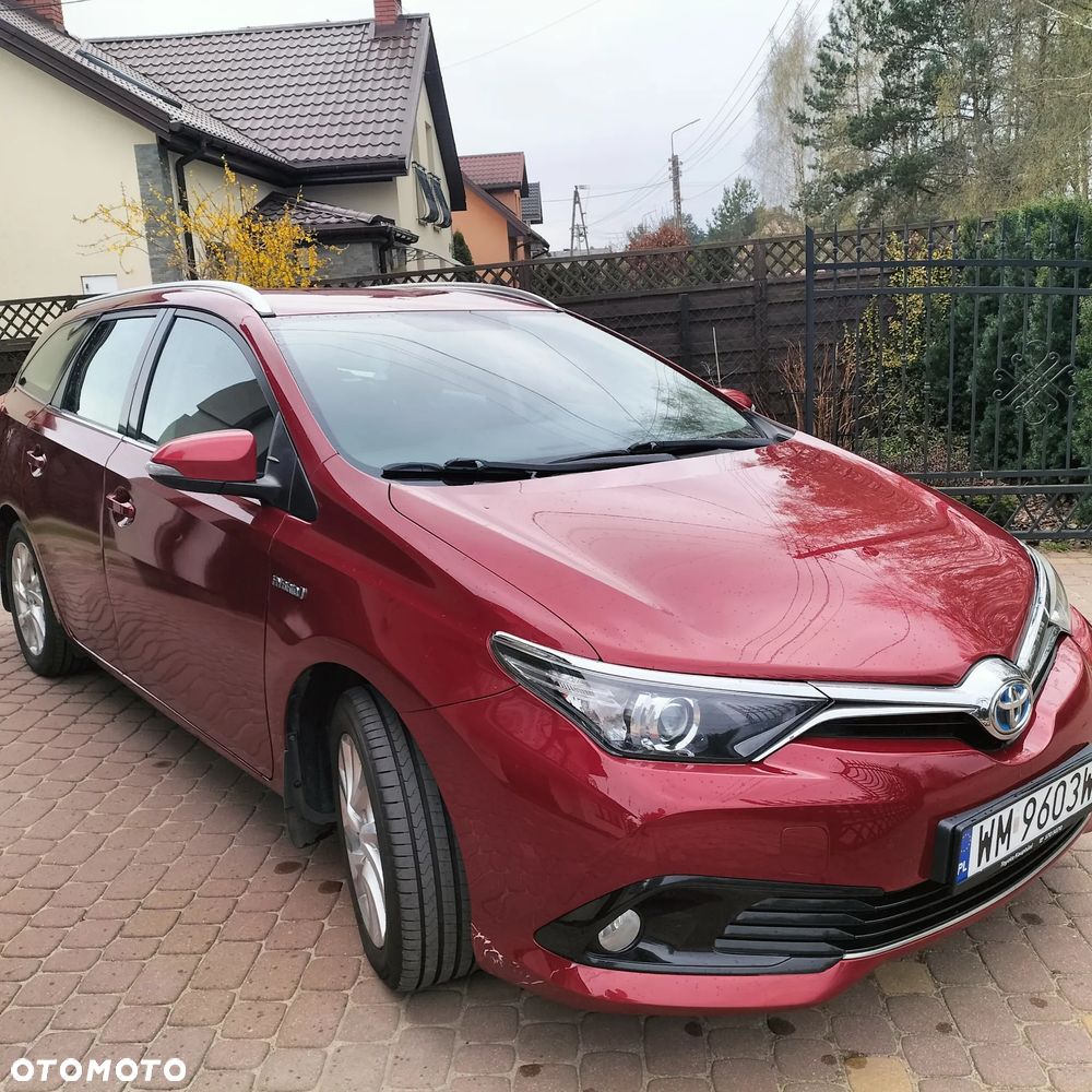 Toyota Auris Hybrid 135 Active - 1