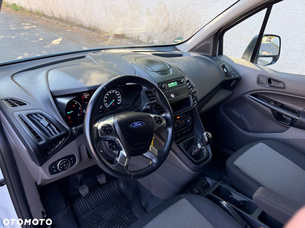 Ford Transit Connect - 11