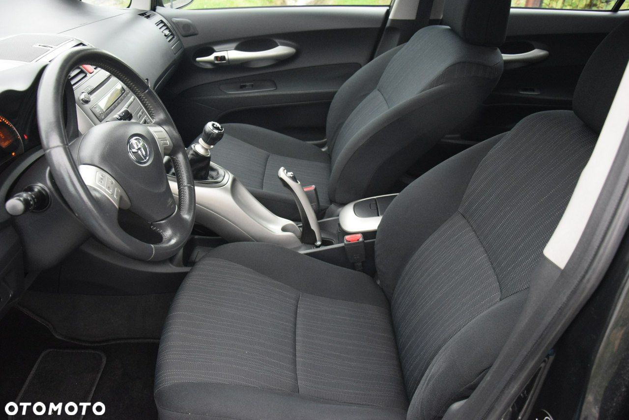Toyota Auris 1.6 Active - 12