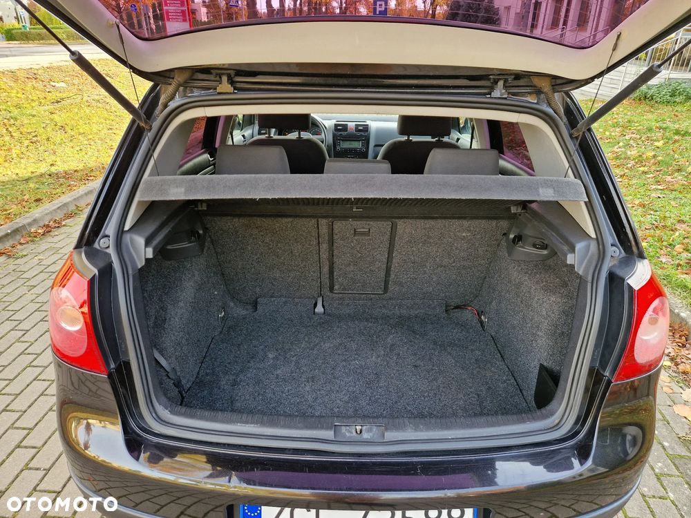 Volkswagen Golf - 17