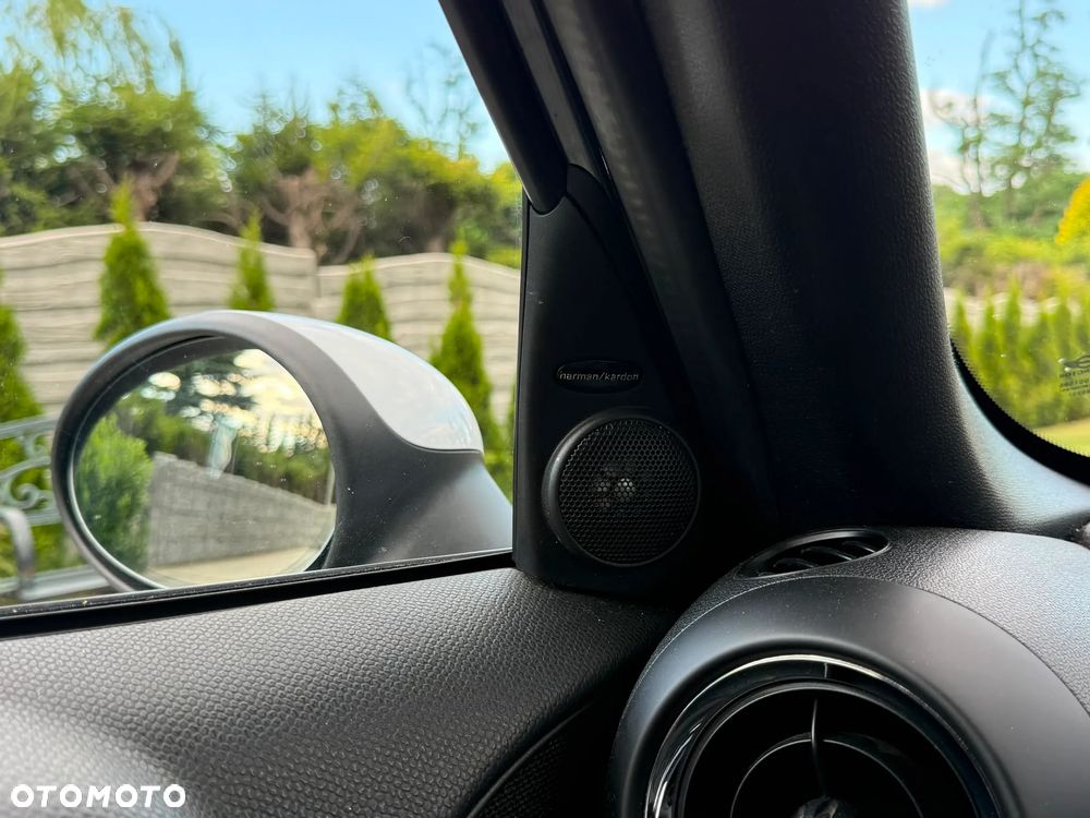 MINI John Cooper Works All4 - 32