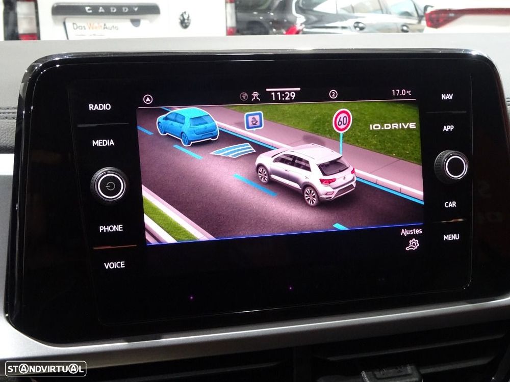 VW T-Roc 1.0 TSI Urban - 24