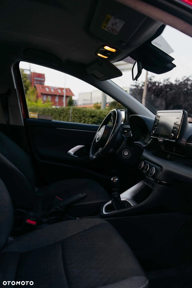 Toyota Yaris 1.5 Comfort - 16