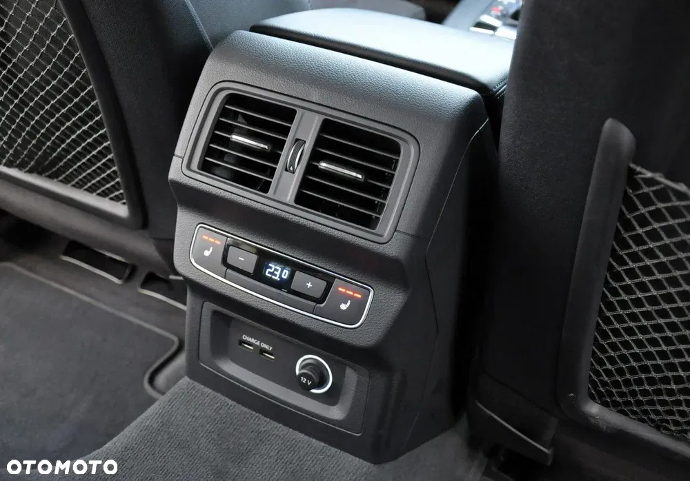 Audi Q5 55 TFSI e Quattro S tronic - 13
