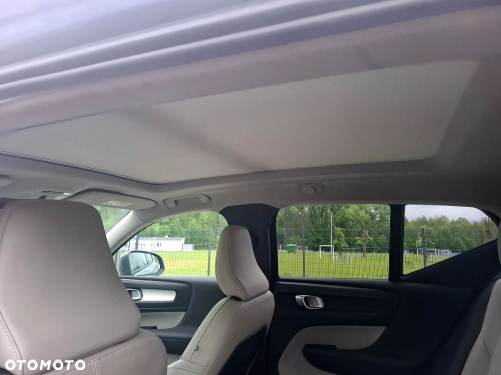 Volvo XC 40 T5 AWD Geartronic Momentum Pro - 30