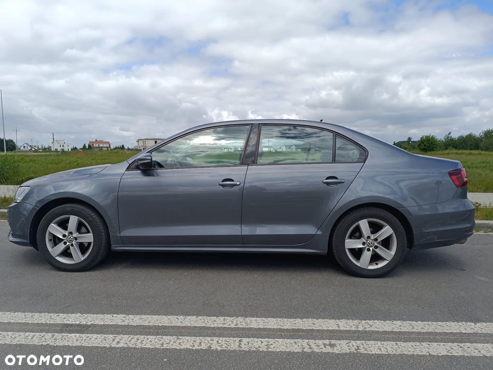 Volkswagen Jetta 1.2 TSI BMT Comfortline - 11