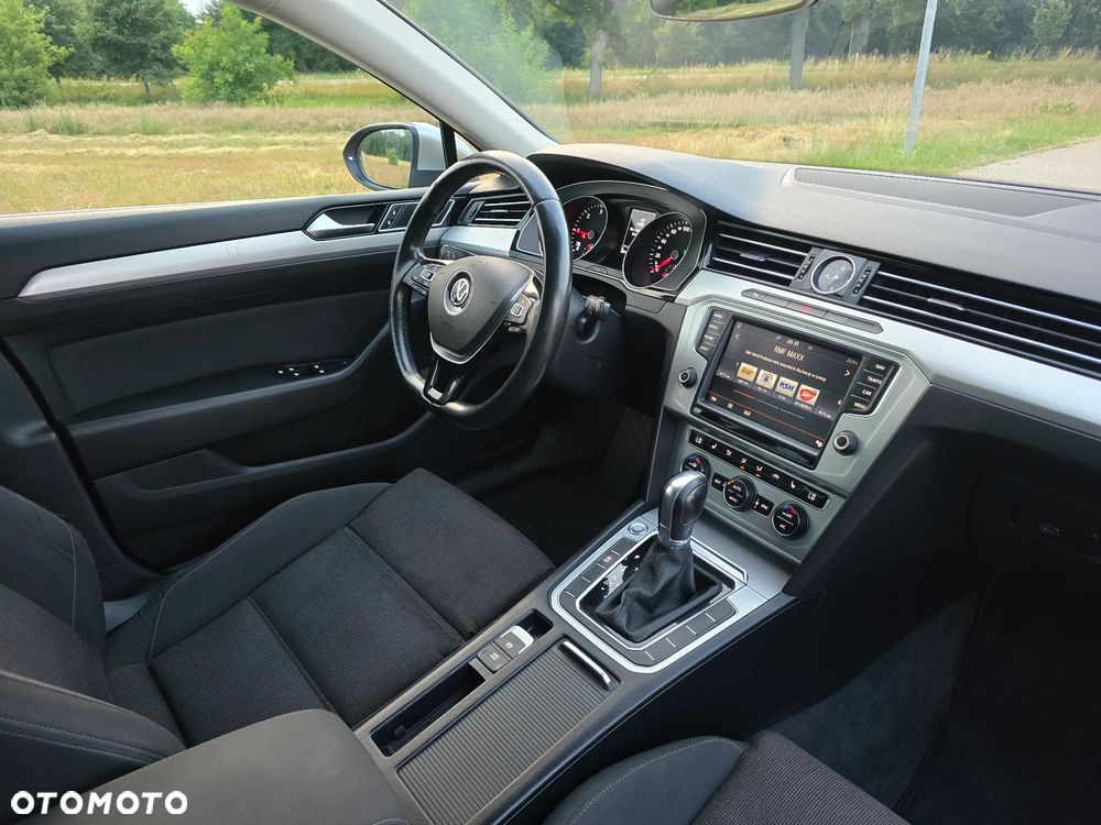 Volkswagen Passat 2.0 TDI BMT Comfortline DSG - 5
