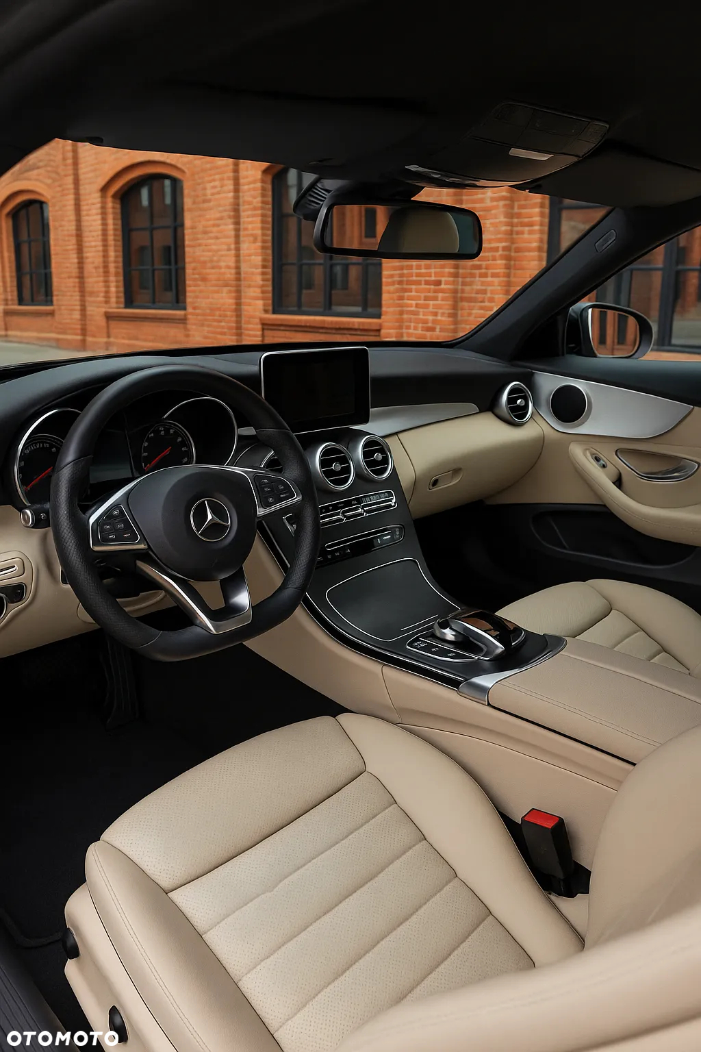 Mercedes-Benz Klasa C 200 9G-TRONIC - 9