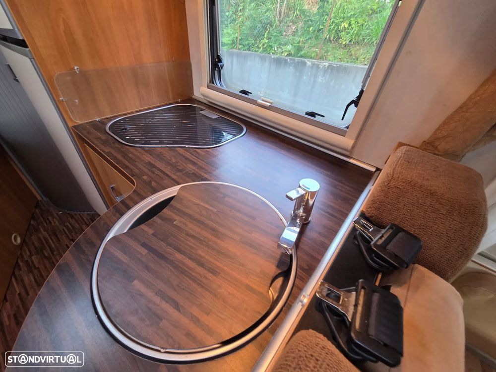Hymer Tramp CL 652 Cama francesa Frigorífico Grande - 40