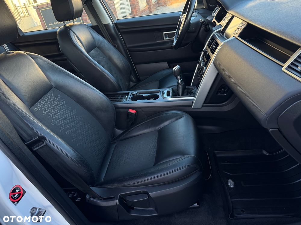 Land Rover Discovery Sport - 18