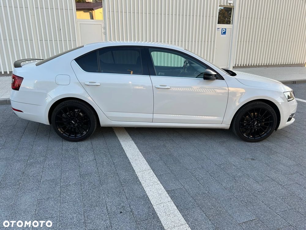 Skoda Octavia 1.5 TSI ACT Style - 6