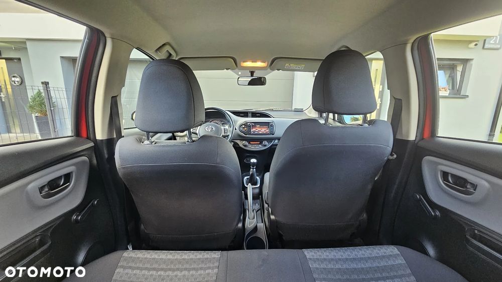 Toyota Yaris - 10
