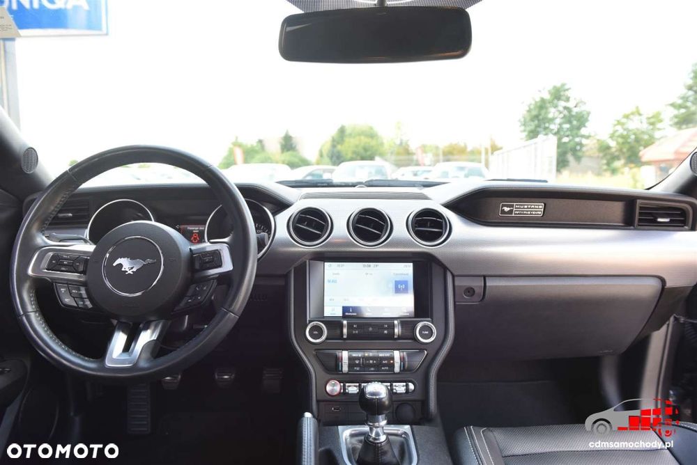 Ford Mustang 5.0 V8 GT - 20