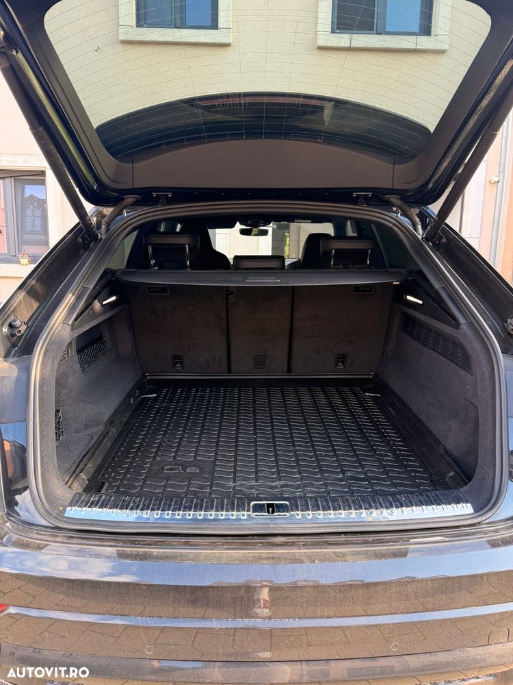 Audi SQ8 4.0 TFSI quattro Tiptronic - 10