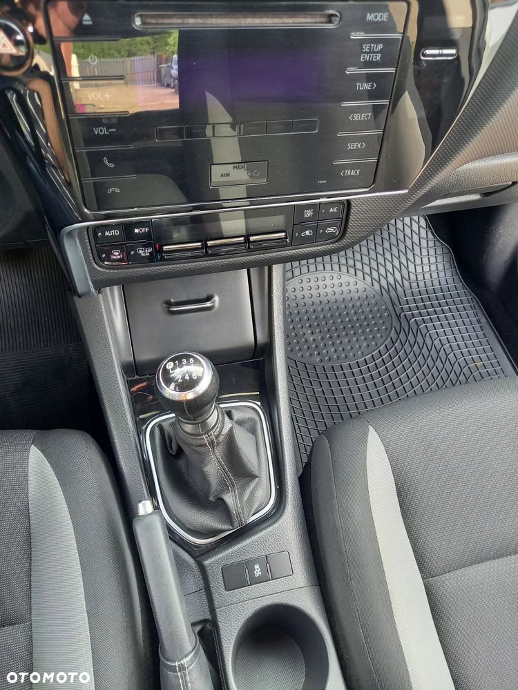 Toyota Auris 1.33 VVT-i Active - 15