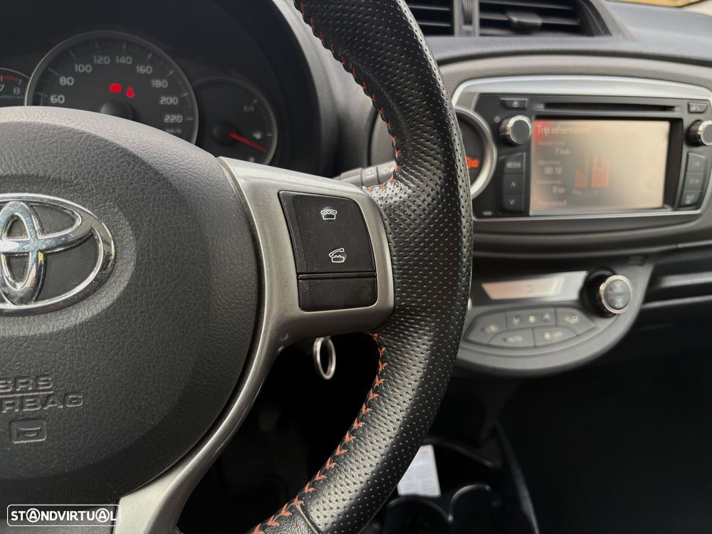 Toyota Yaris 1.33 VVT-i Sport +P.Techno +P.Plus+P.Luxury - 18