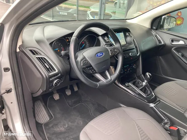 Ford Focus SW 1.5 TDCi Titanium - 13