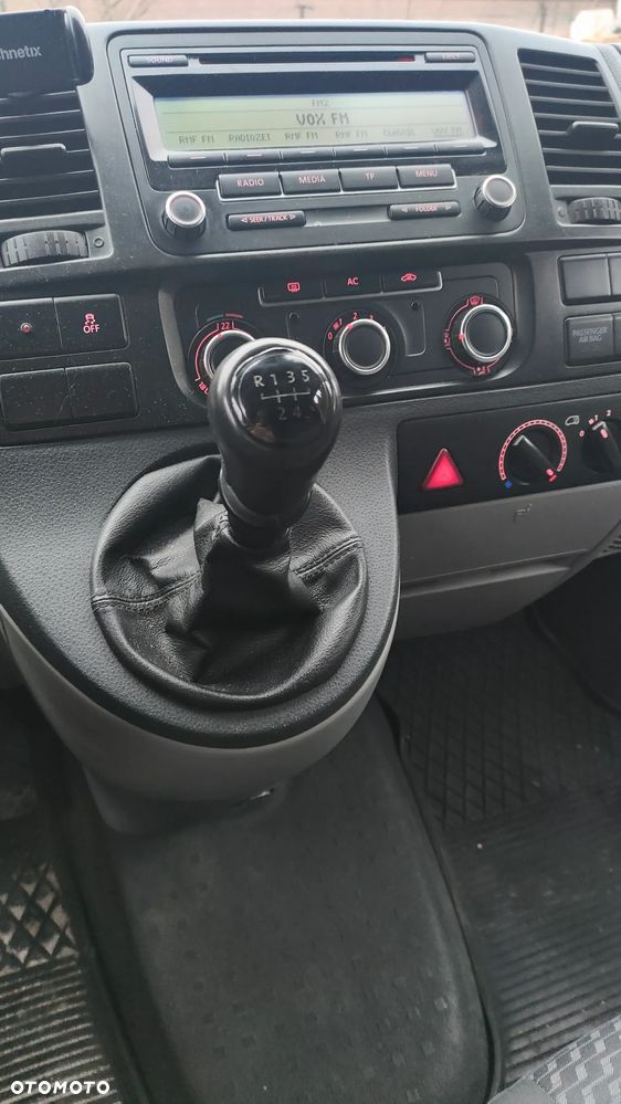 Volkswagen Transporter - 16