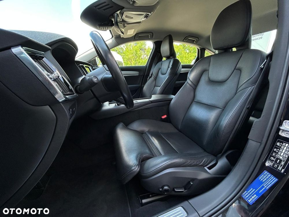 Volvo S90 D4 Momentum - 8
