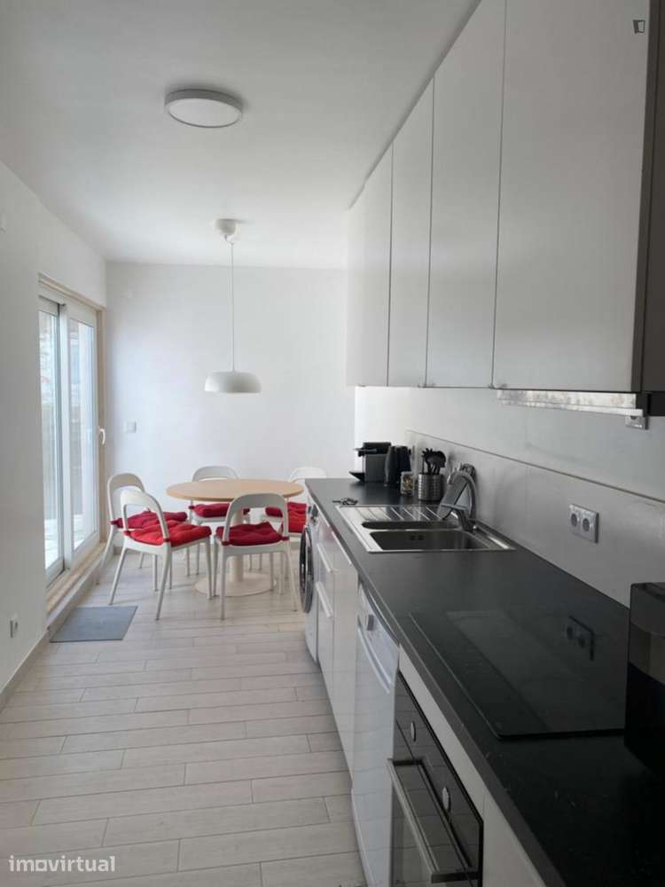Quarto - localizado em Ajuda Lisbon - Grande imagem: 5/11