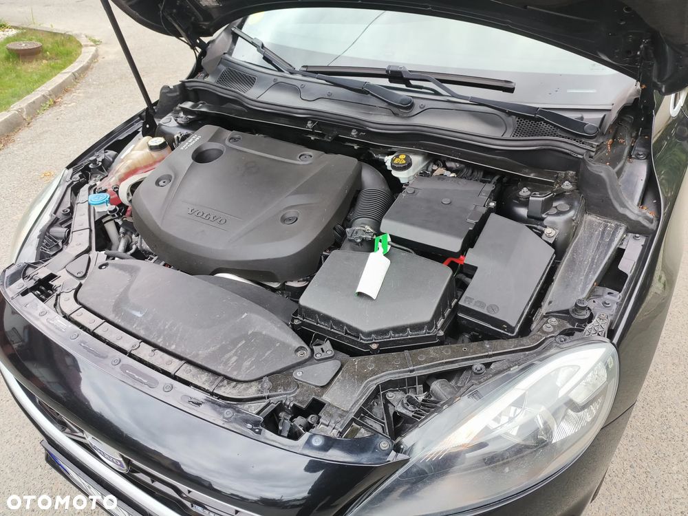 Volvo V40 D4 Drive-E R-Design Summum - 32