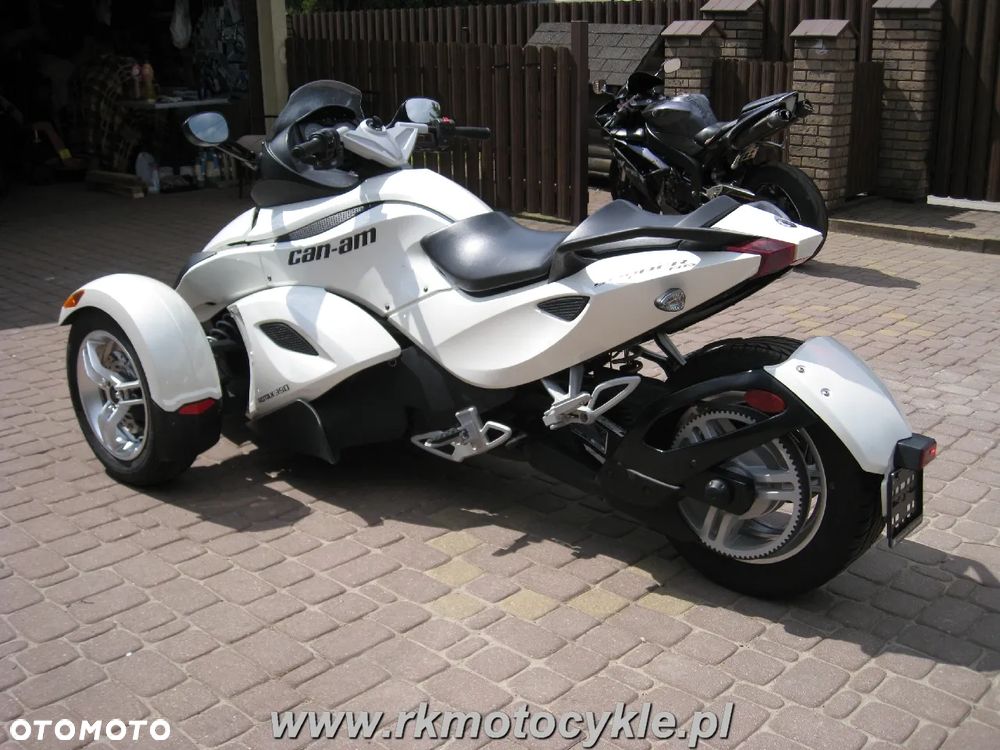 Can-Am Spyder - 5