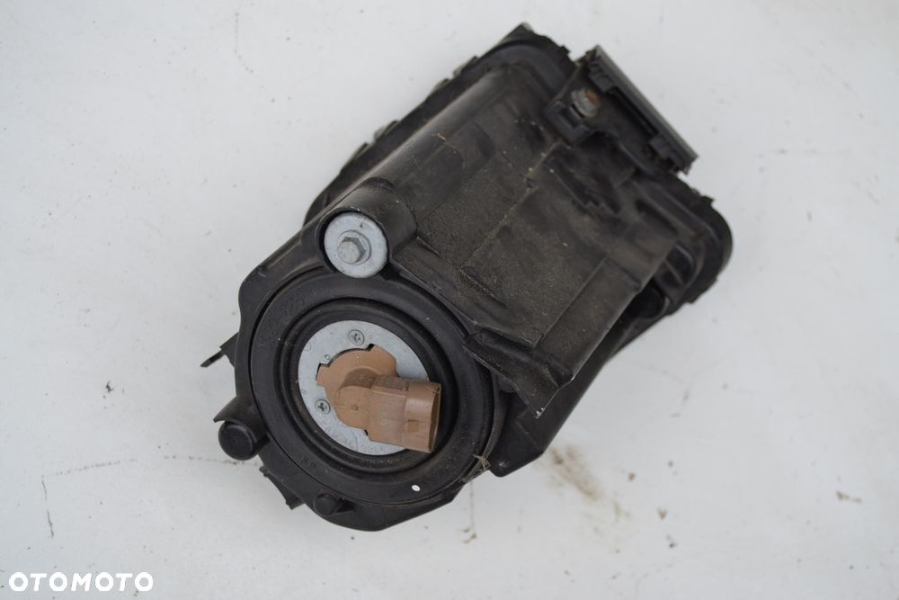 Lampa przód halogen lexus gs III 300/450h - 5