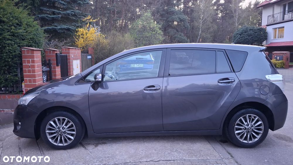 Toyota Verso 1.6 D-4D Prestige 7os EU6 - 1