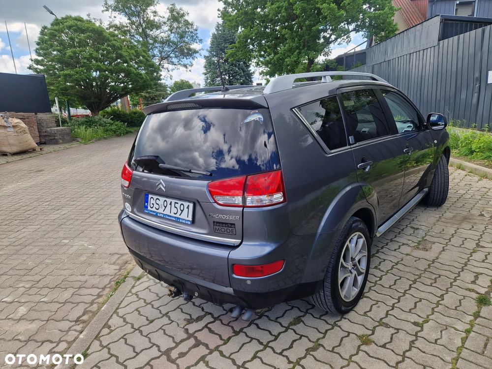 Citroën C-Crosser 2.2 HDi Exclusive - 3