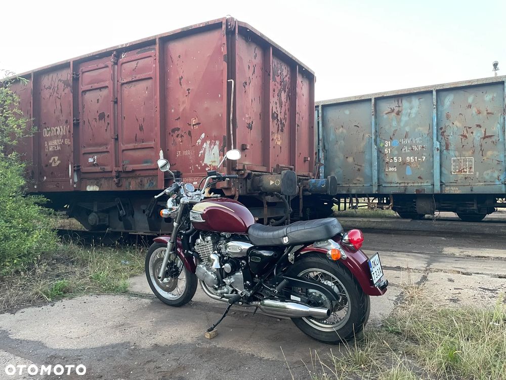 Triumph Thunderbird - 6