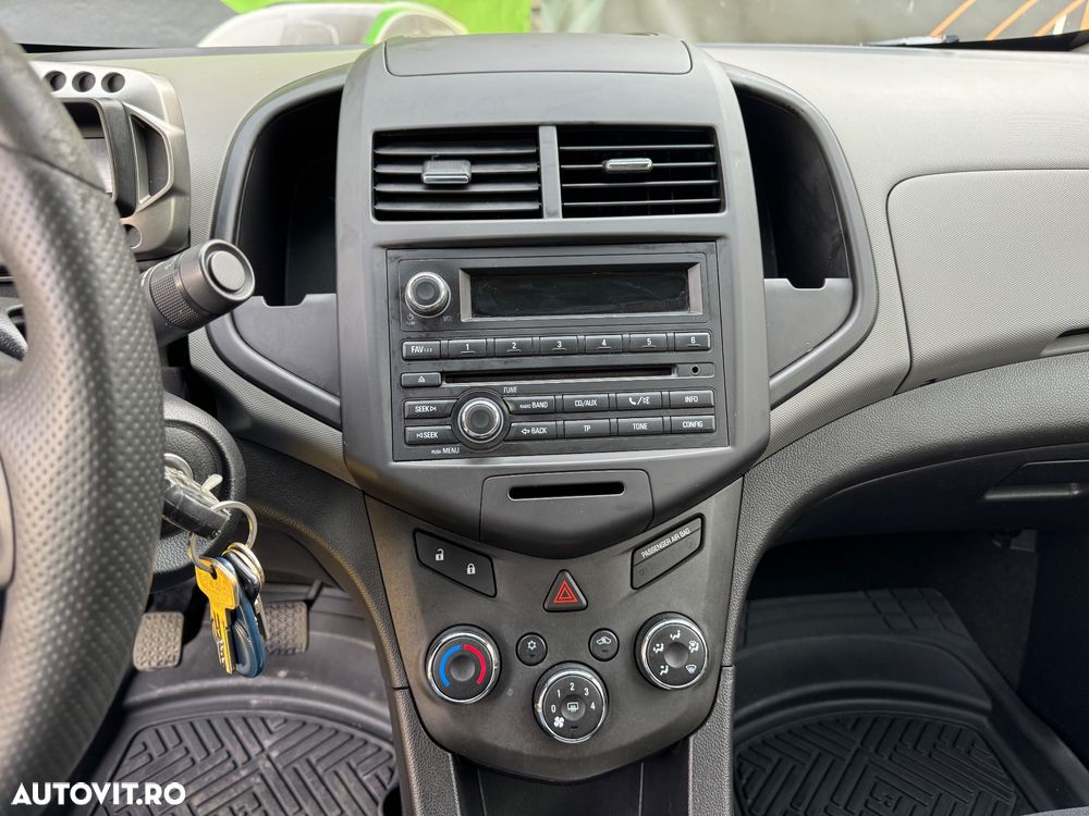 Chevrolet Aveo - 13