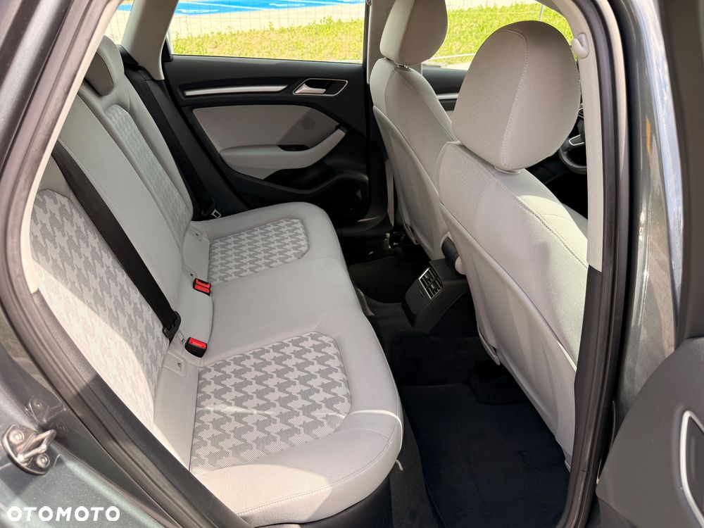 Audi A3 Sportback 1.4 TFSI Attraction - 26
